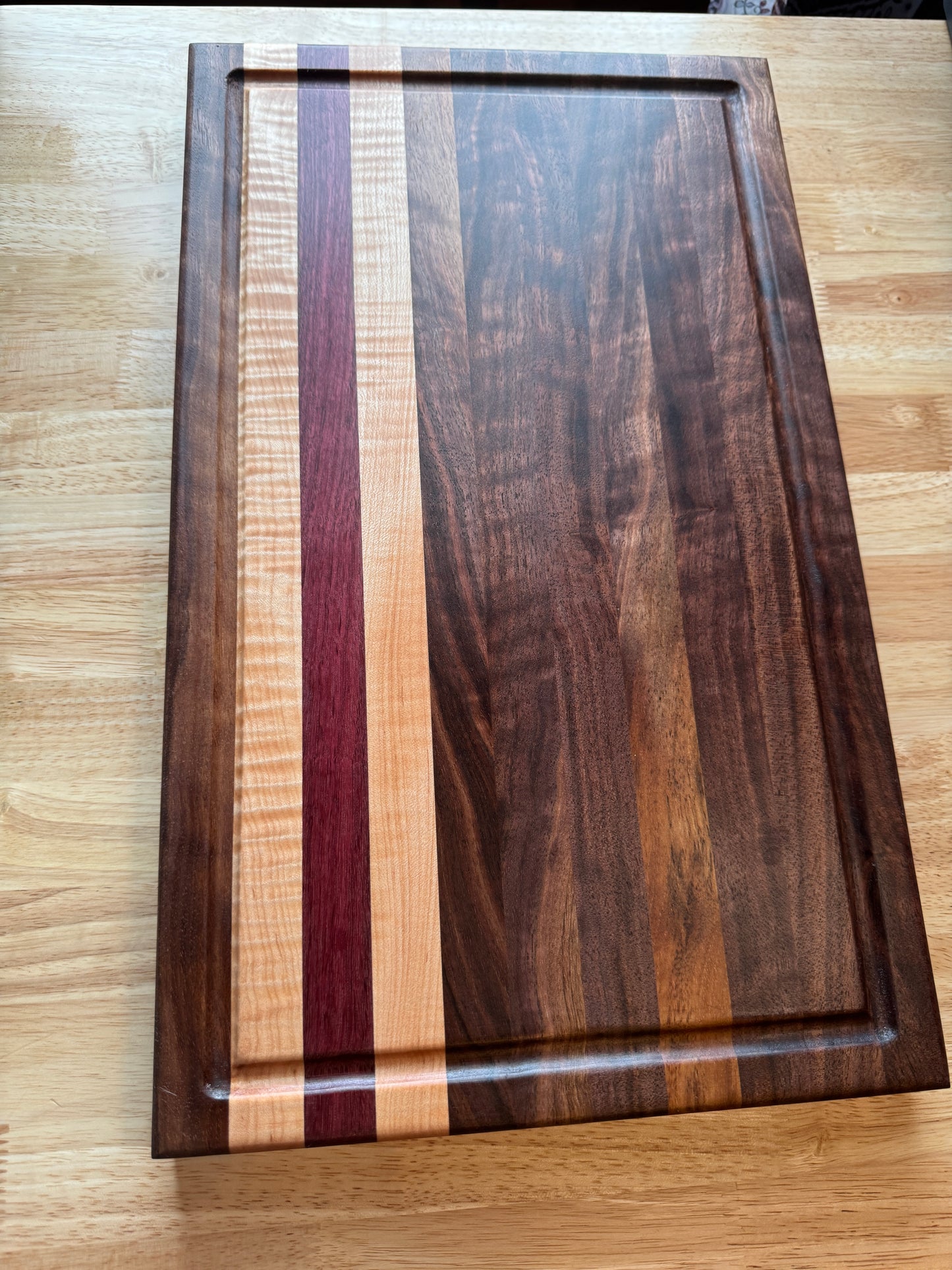 Handmade Walnut, Curly Maple and Purple Heart Cutting Board with Juice Grove, Food Grade, Wood Cutting Board. Gift for mom, Gift for Wife, Housewarming gift