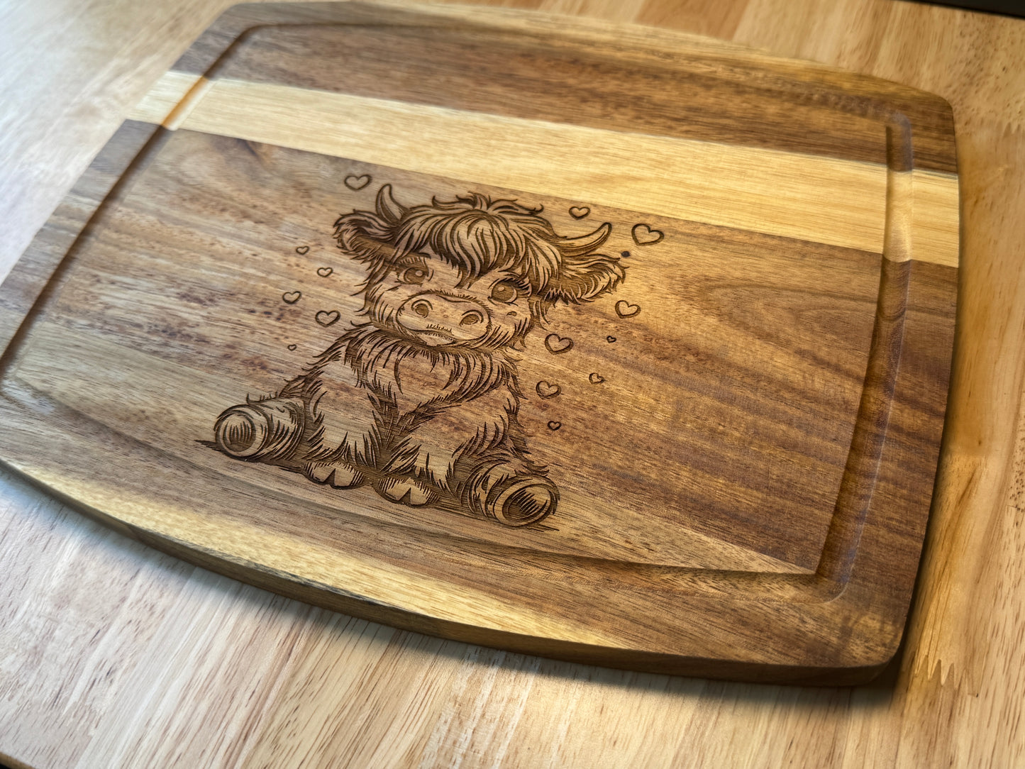 Custom Engraved Higland Cow Cutting Board, Gift for daughter, Gift for mom, Holiday Gift, Birthday Gift
