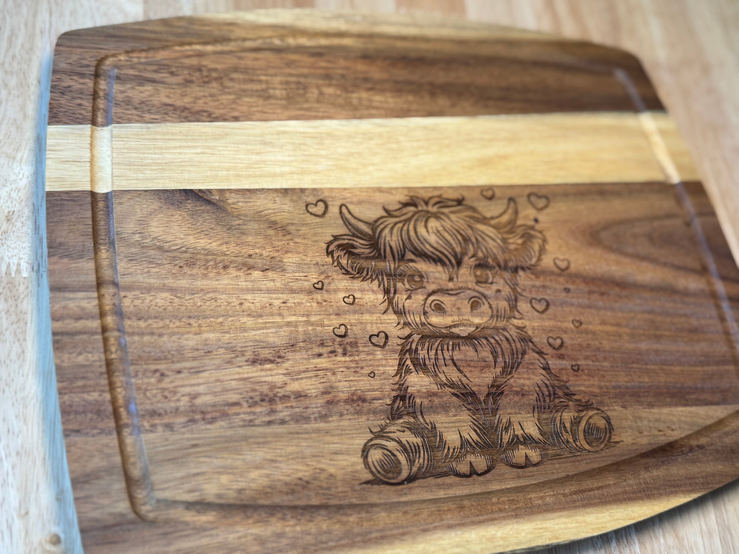 Custom Engraved Higland Cow Cutting Board, Gift for daughter, Gift for mom, Holiday Gift, Birthday Gift