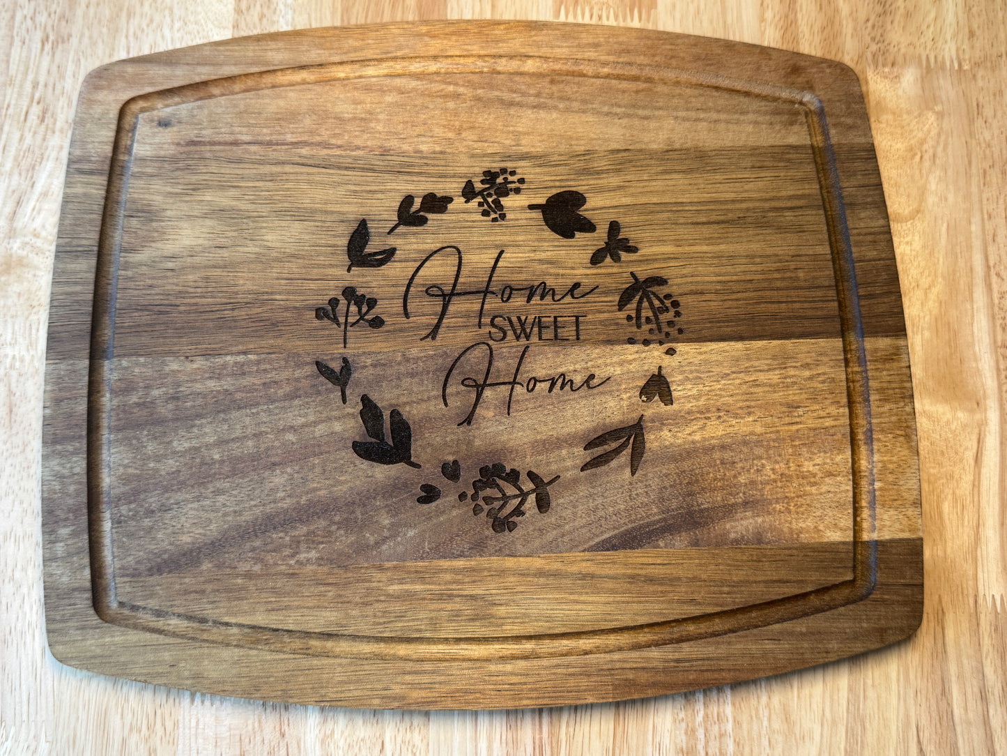Custom Engraved Cutting Board, Housewarming gift, Gift for her, Gift for Mom, Kitchen Decor